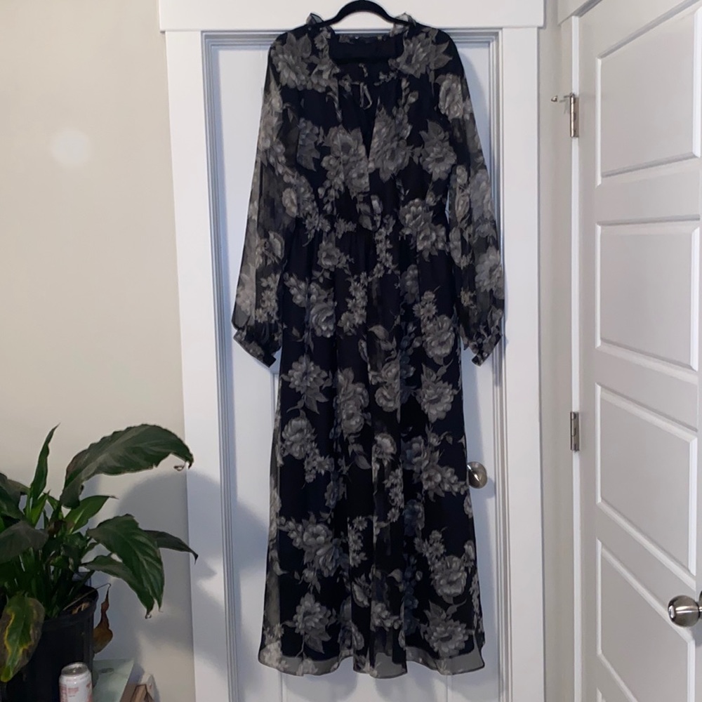 ✨LAST CHANCE✨ VINTAGE Dark Floral Dress